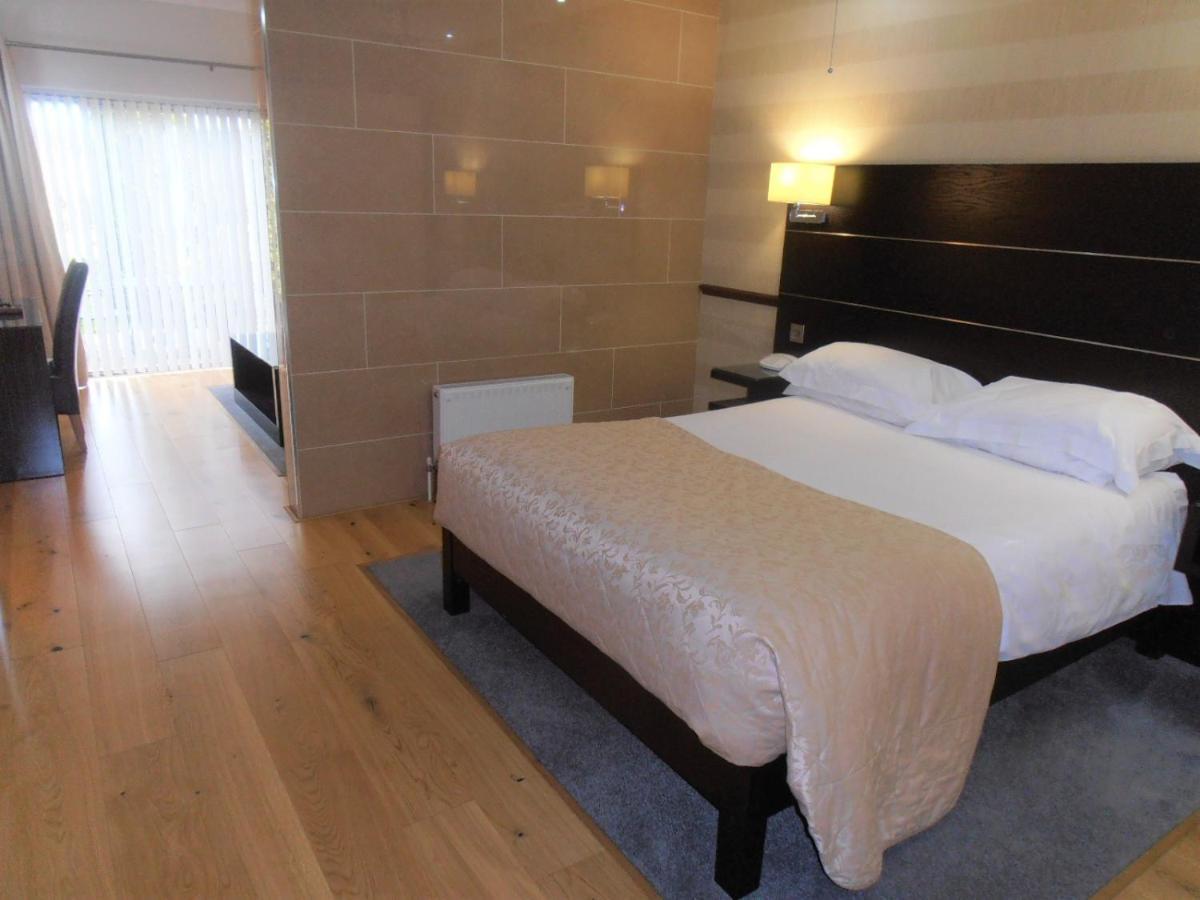 Hollies Hotel Martock Екстер'єр фото