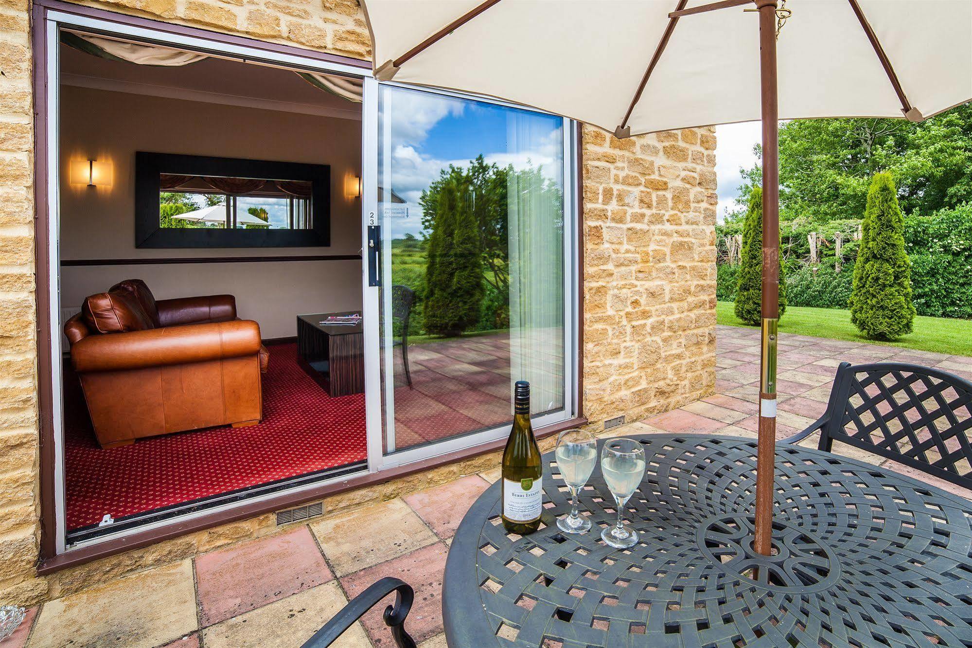 Hollies Hotel Martock Екстер'єр фото
