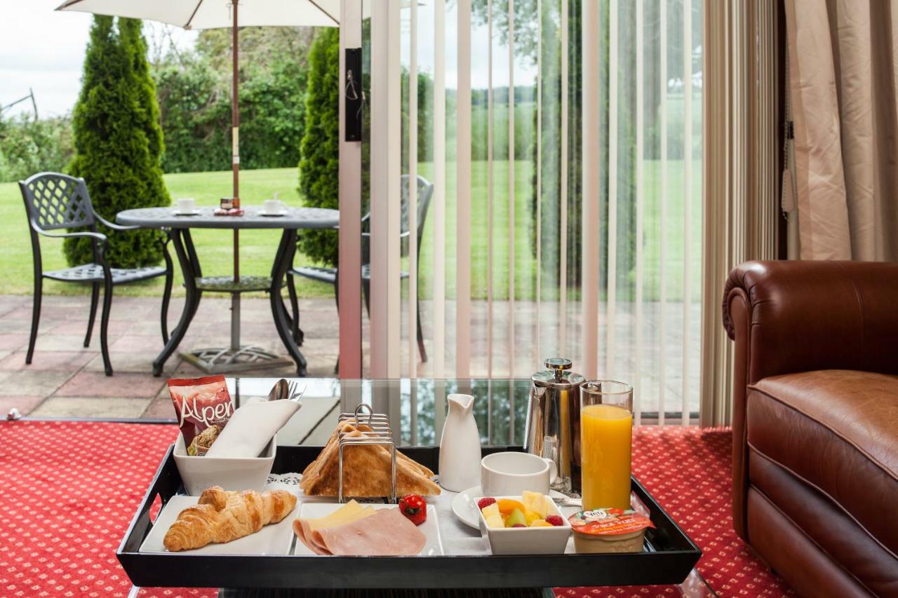 Hollies Hotel Martock Екстер'єр фото